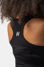 Nebbia Slim-fit Crop Tank Top Topper