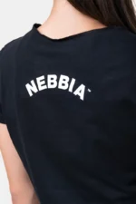 Nebbia Loose Fit & Sporty Crop Top  Topper